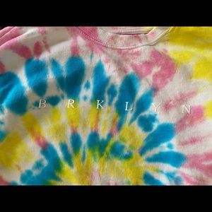 Medium tie dyes B R K L Y N sweatshirt